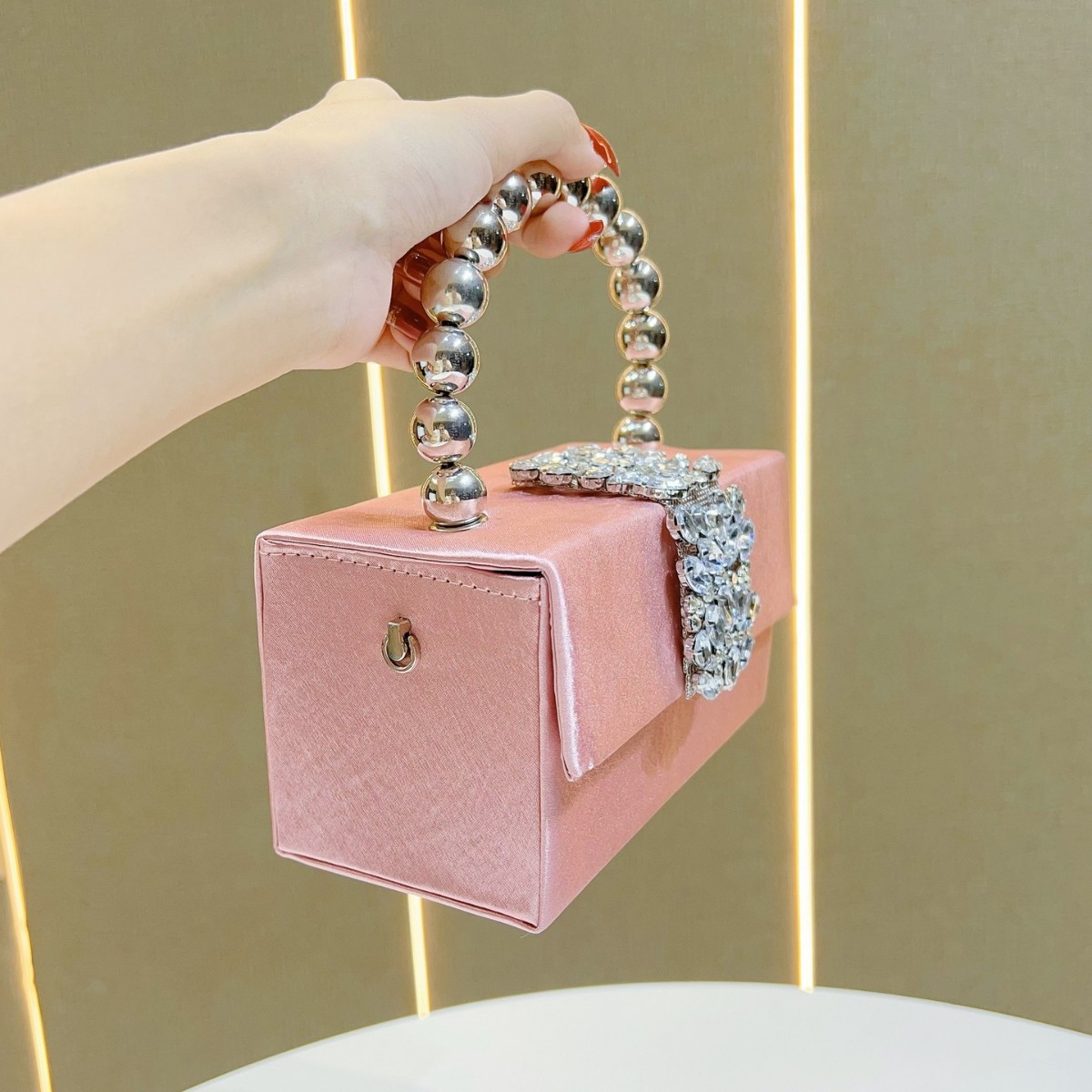 Sparkling Rhinestone Pearl Box - Tassel Fringe Trim avis et prix