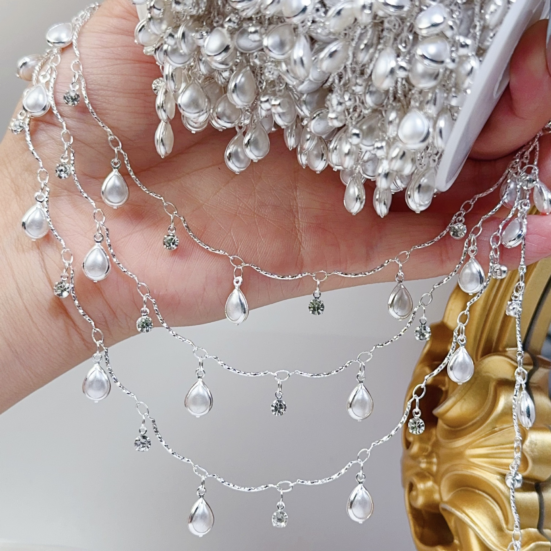 0.5/1/2M Exquisite Curved Stic - Pearl Trim Chain avis et prix