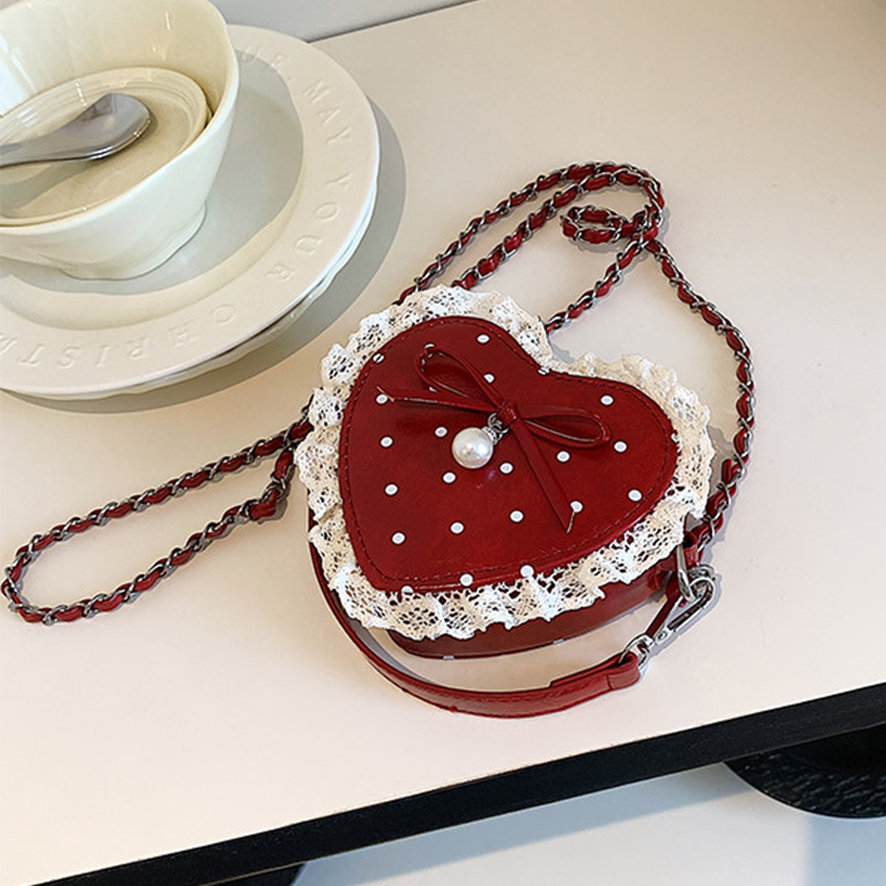 Red Heart Shaped Crossbody Bag - Pearl Trim Chain avis et prix