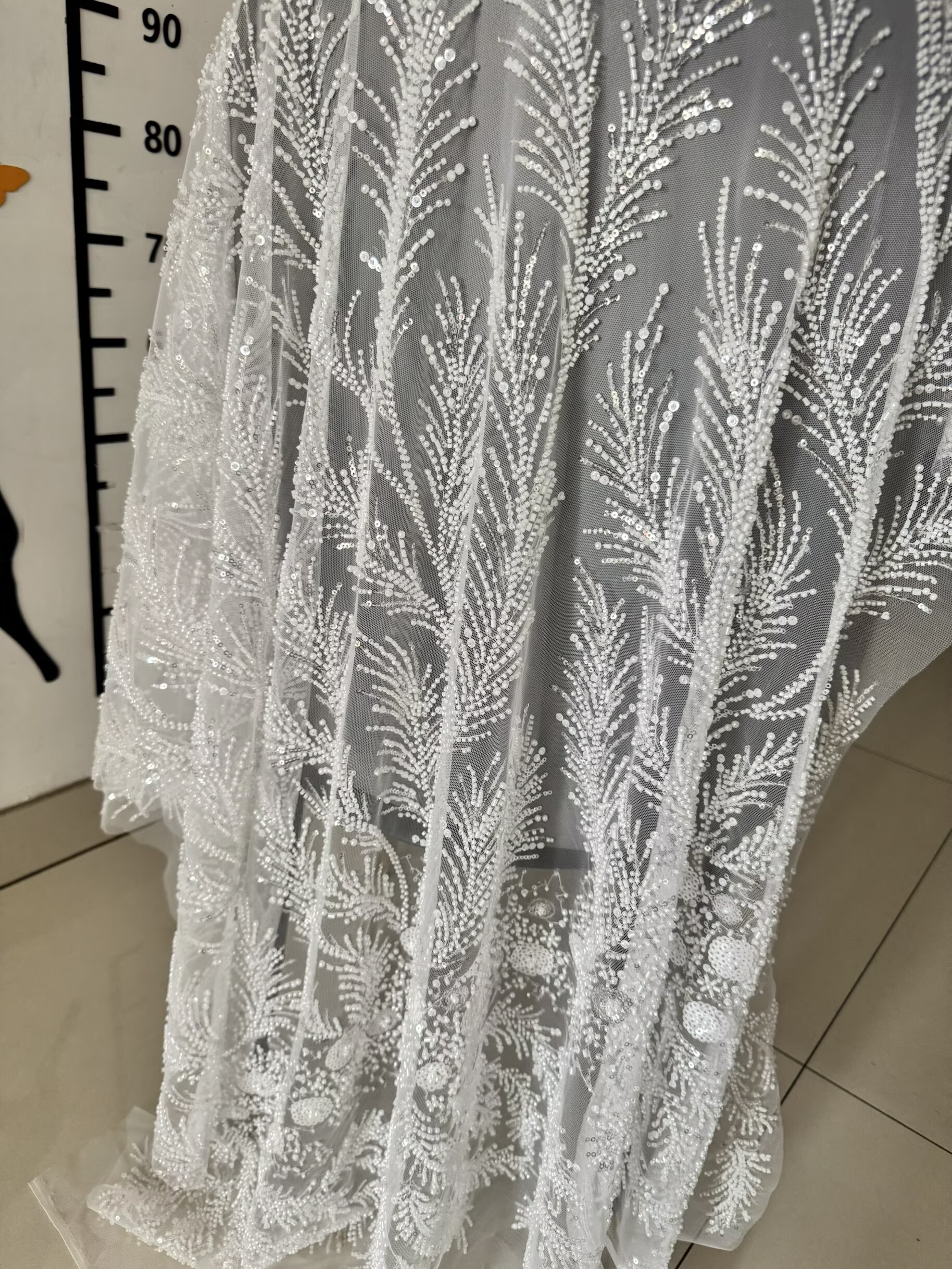 White Beaded Pearl Crystal Seq - Crystal Mesh Fabric avis et prix