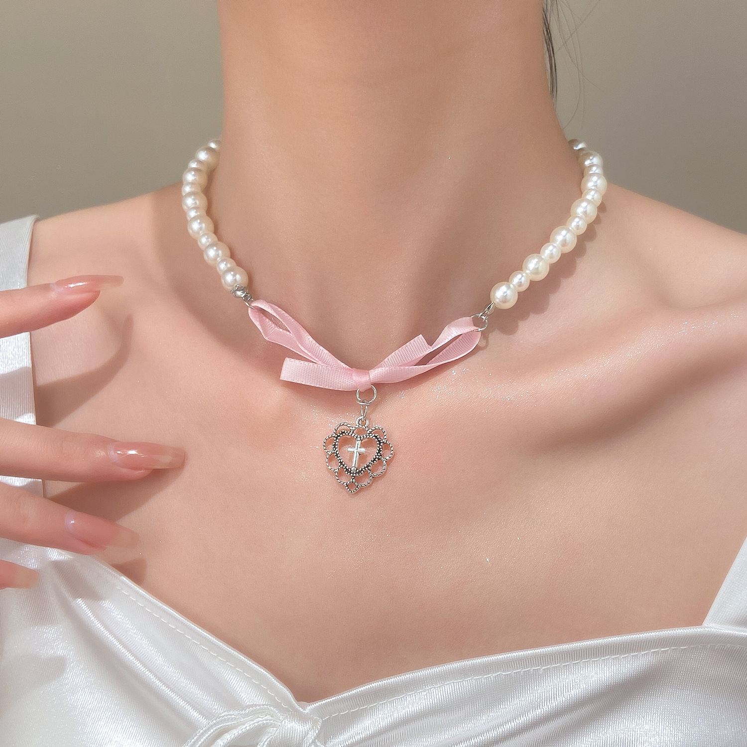 French Romantic Pink Bowknot H - Pearl Trim Chain avis et prix