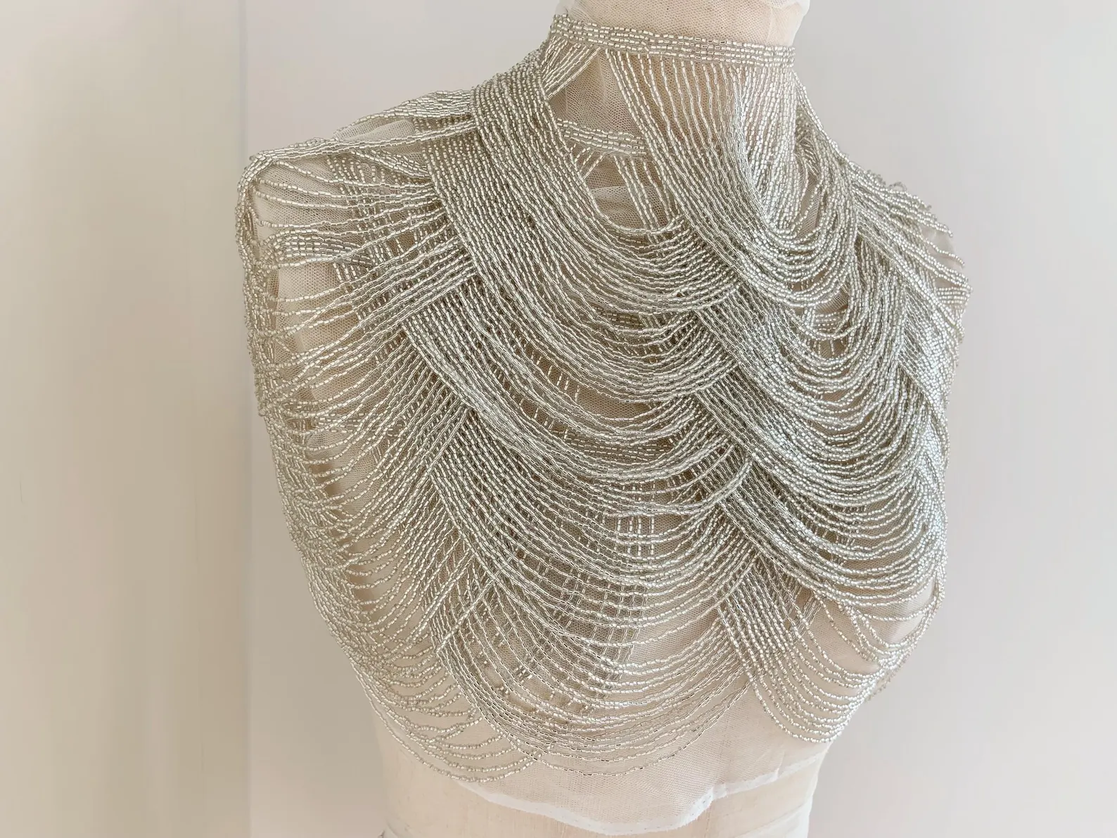 Silver Chains Cape Fabric, Bea - Beaded Trim Fringe avis et prix